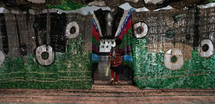 Bienal de São Paulo amplia tempo de visitação e mira recorde de público